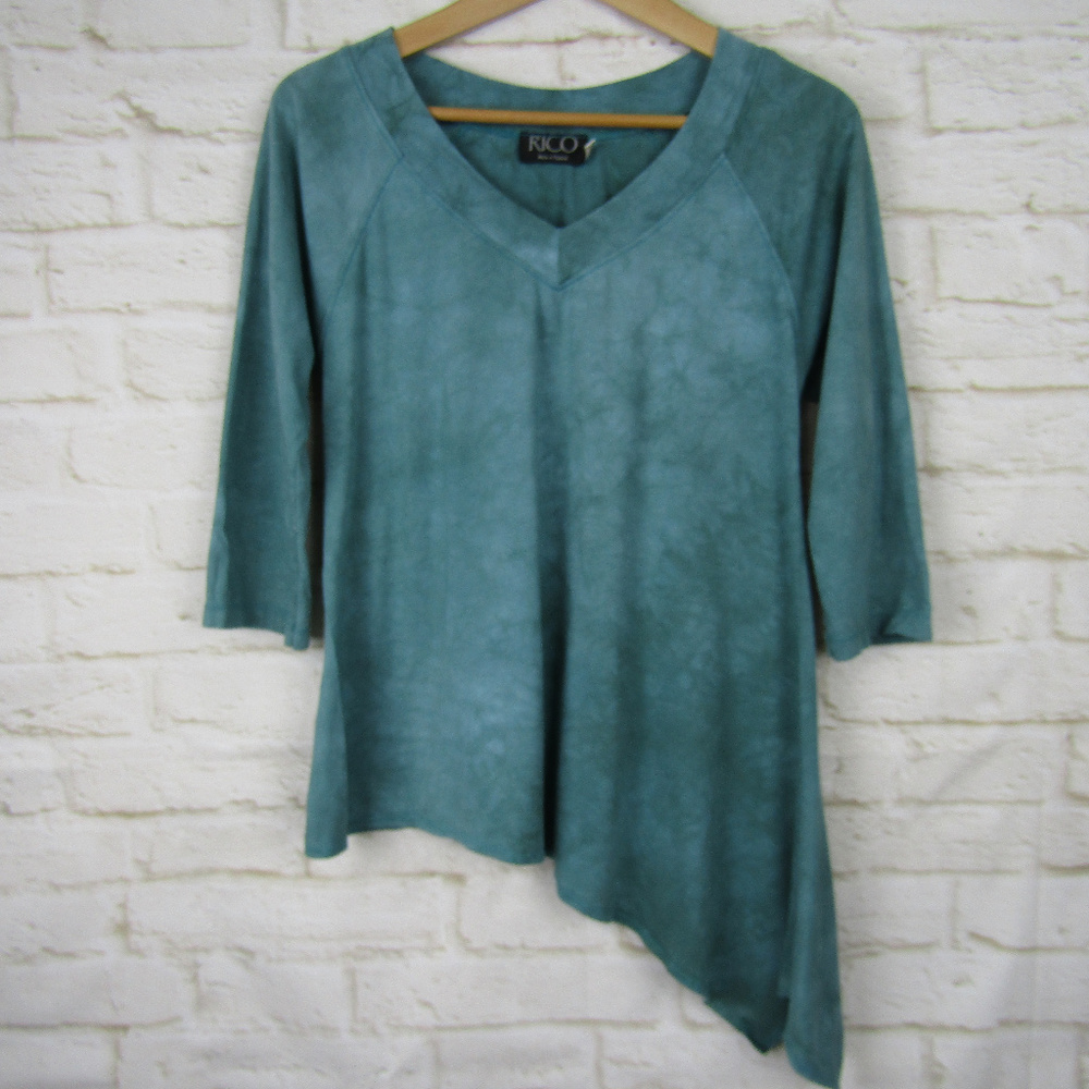 RICO Tie Dye Asymmetrical V Neck Top Size M Blend
